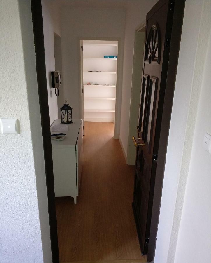 Lila'S Beach Apartment São Roque エクステリア 写真