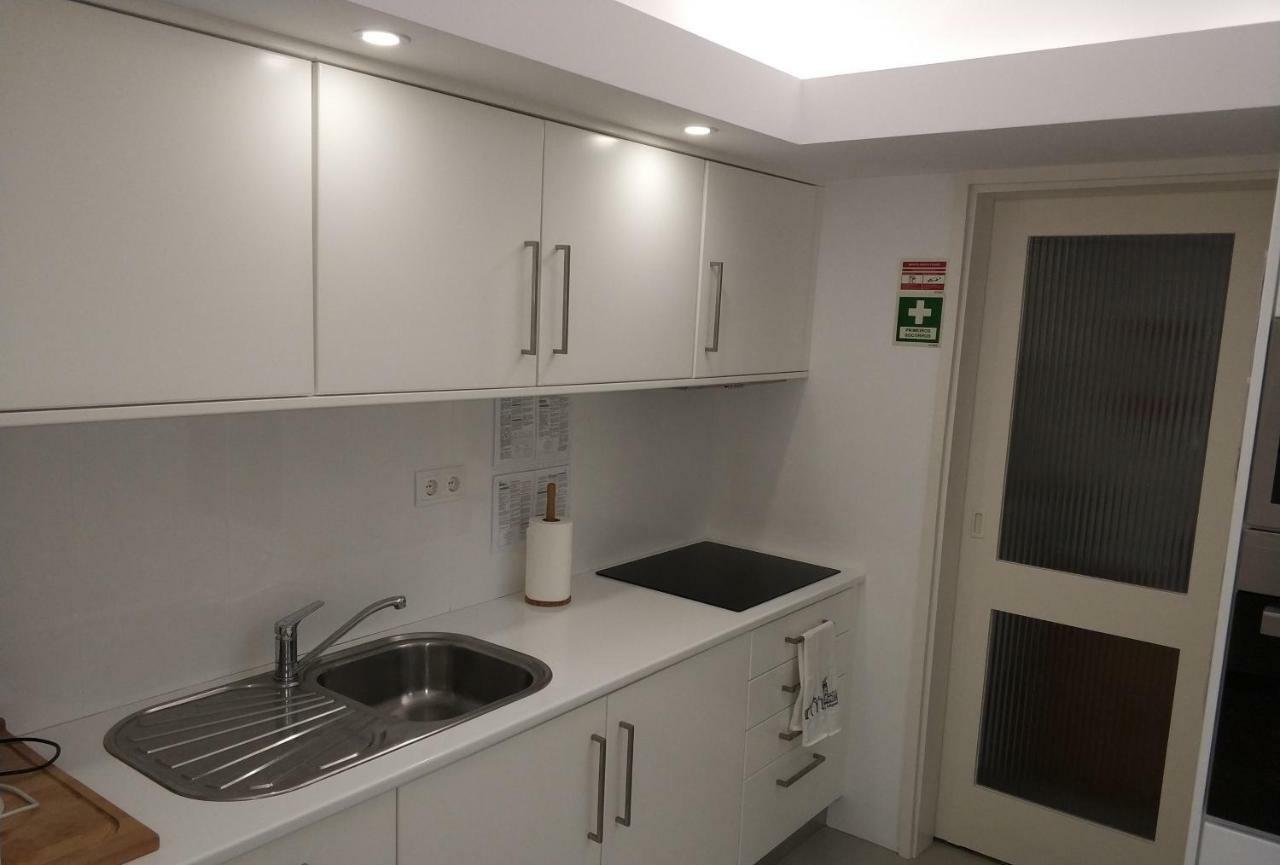 Lila'S Beach Apartment São Roque エクステリア 写真
